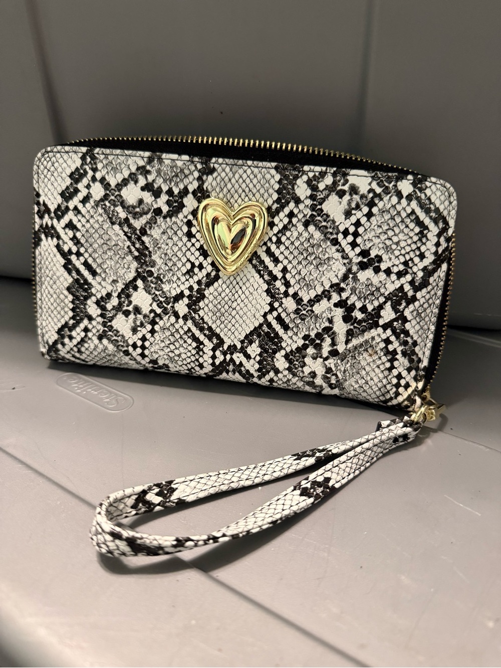 Betsey Johnson Snake-Print Wristlet Clutch with Gold Heart Accent - White/Black